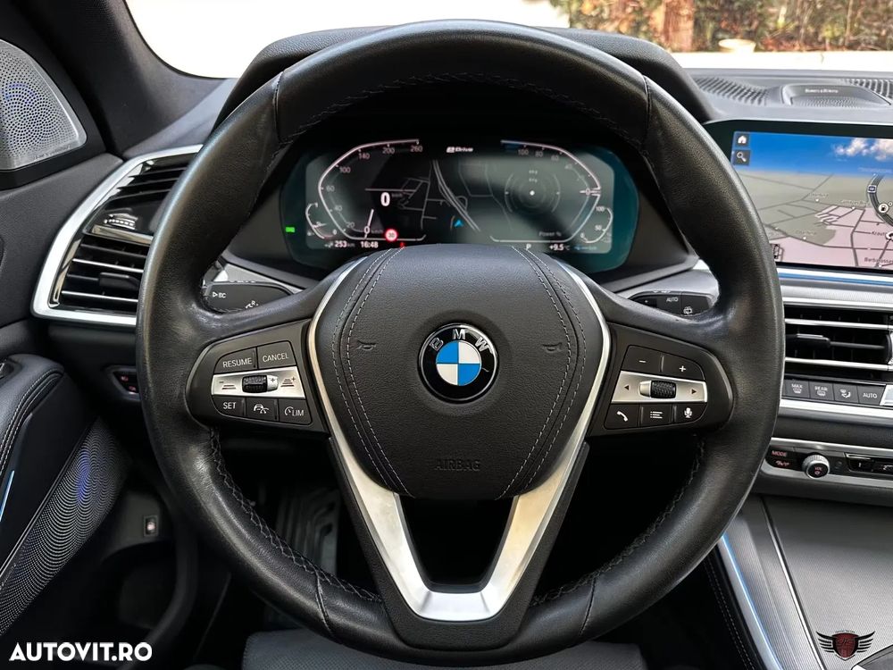 BMW X5 xDrive45e - 22