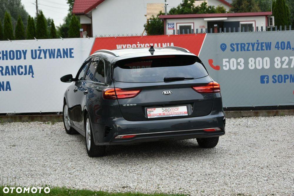 Kia Ceed - 26