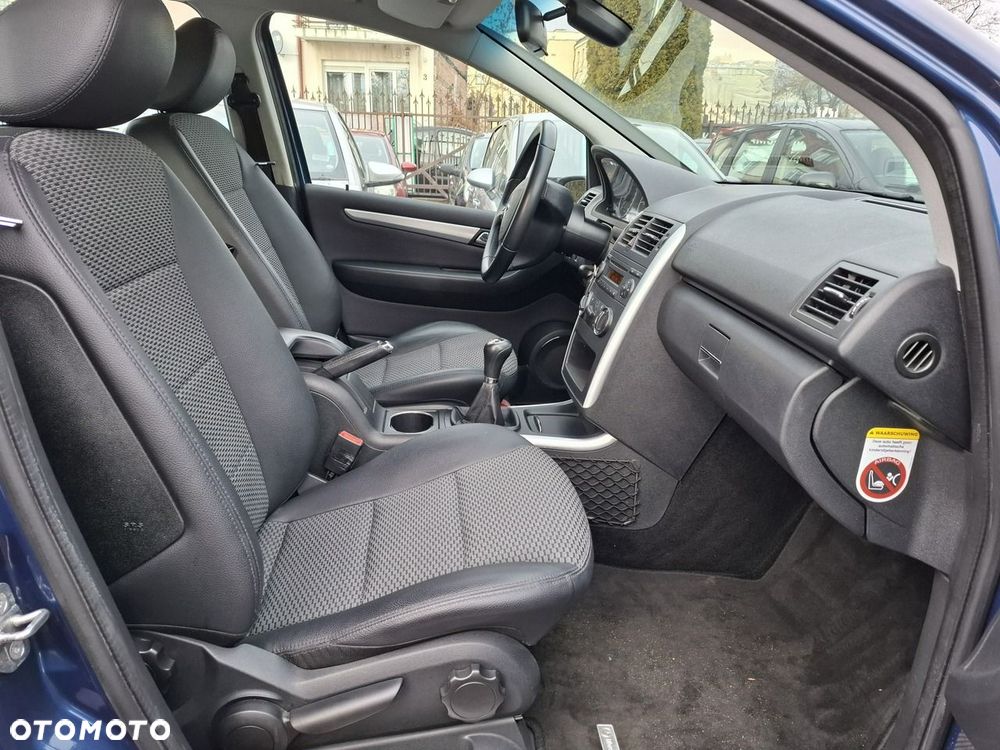 Mercedes-Benz Klasa A 180 CDI Avantgarde - 24