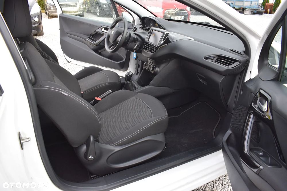Peugeot 208 1.6 BlueHDi Active - 10
