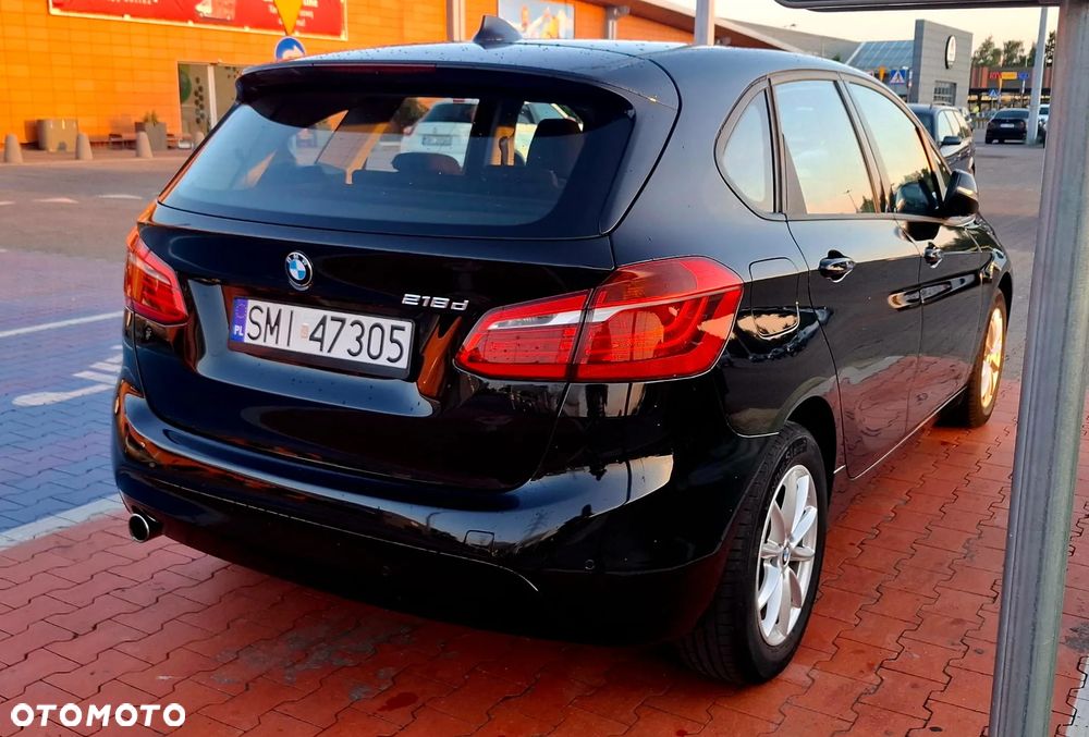 BMW Seria 2 218d - 4