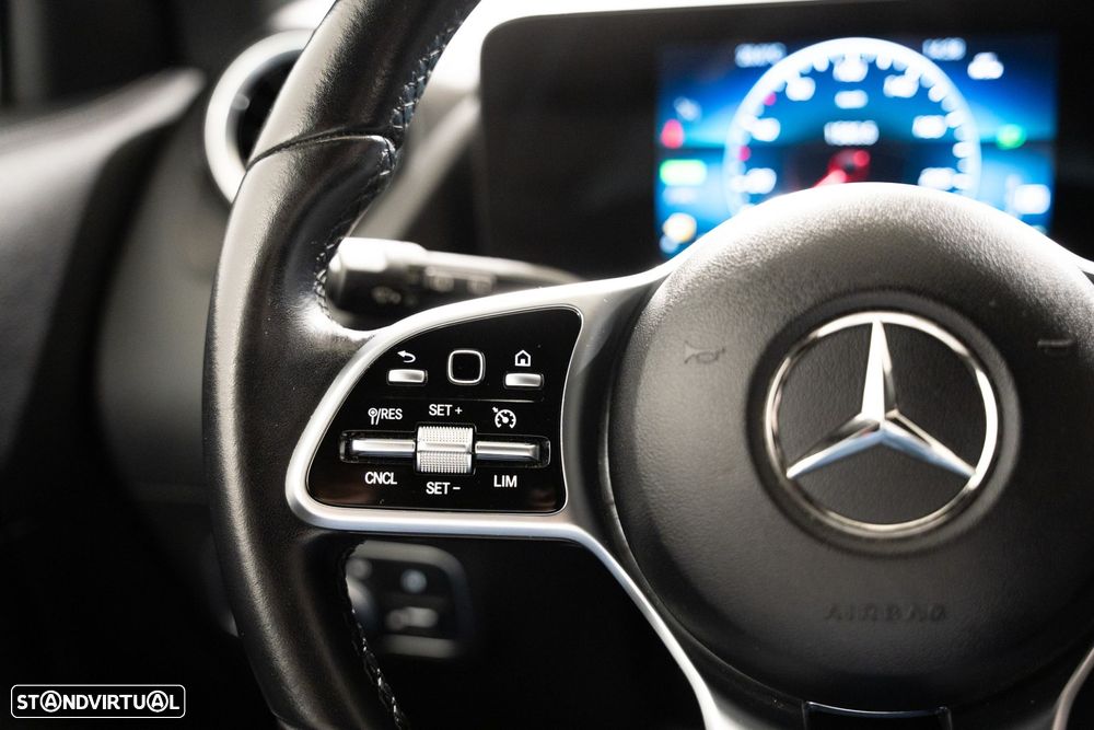 Mercedes-Benz GLA 250 e Progressive - 18