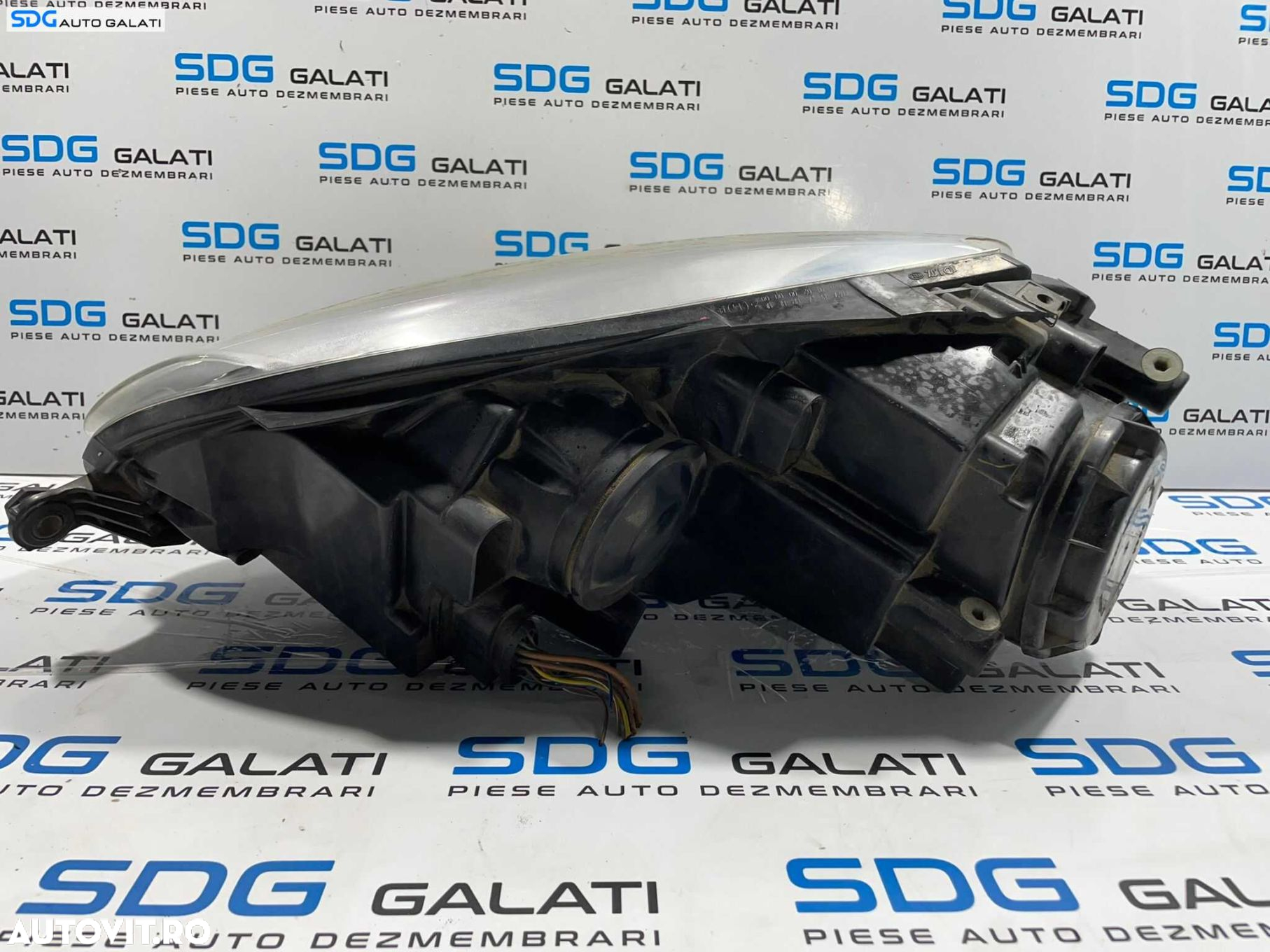 Far Dreapta FARA Xenon Volkswagen Golf 5 Hatchback 2004 - 2008 Cod 1K6941006Q [L3962] - 4
