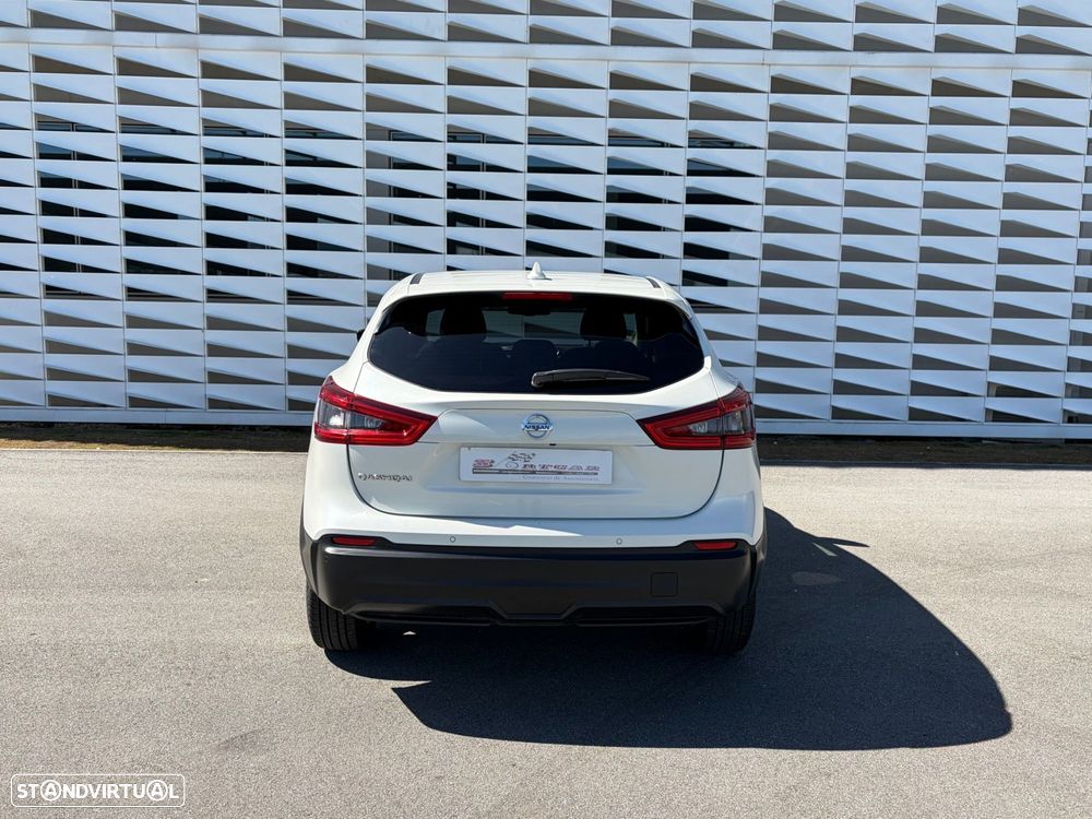 Nissan Qashqai 1.5 dCi N-Connecta - 6