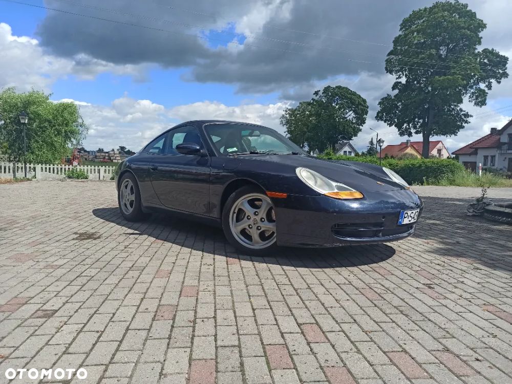 Porsche 911 Carrera - 2