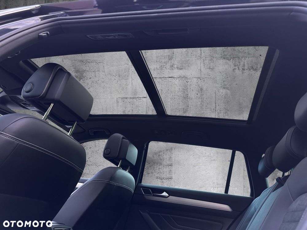 Volkswagen Passat Variant 2.0 TDI SCR DSG Elegance - 21