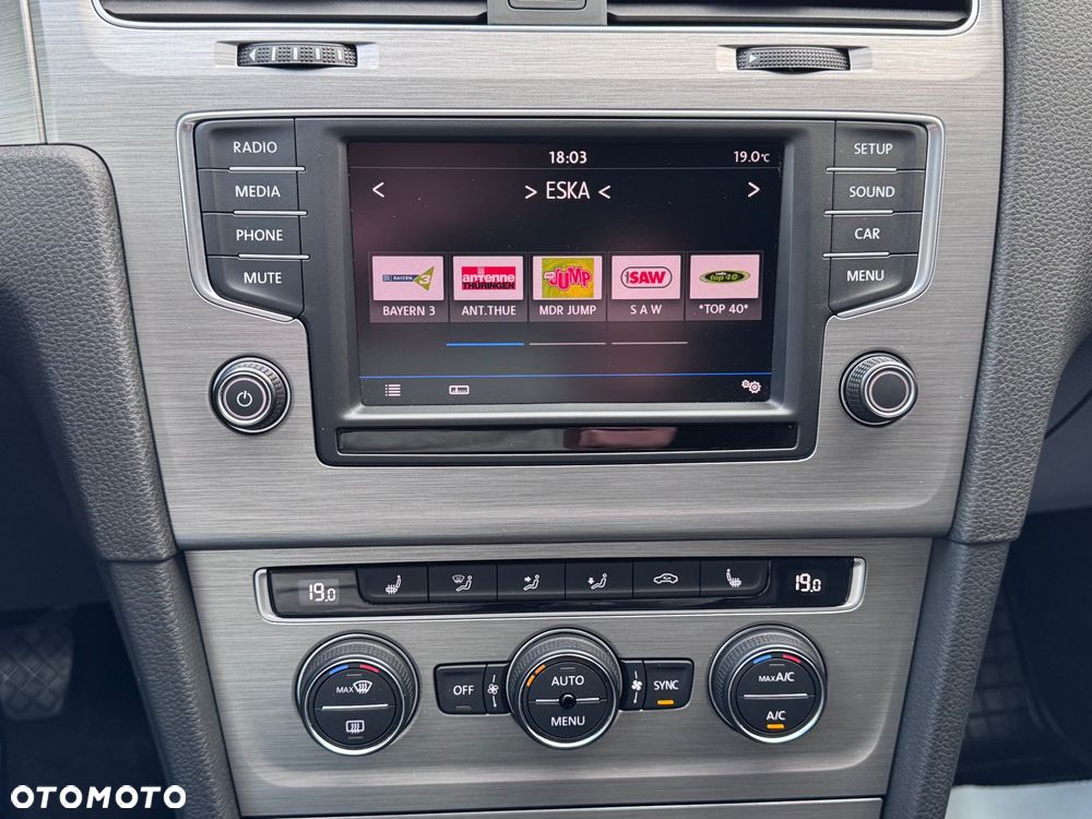 Volkswagen Golf 1.4 TSI (BlueMotion Technology) Highline - 35