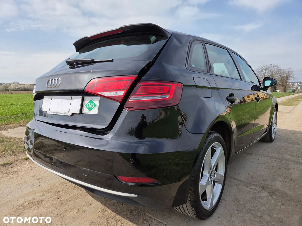 Audi A3 Sportback 1.4 TFSI S tronic Ambiente - 3