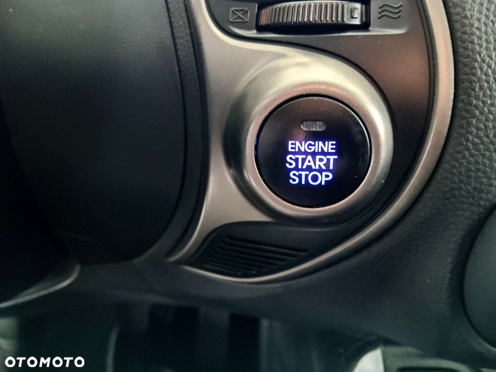 Hyundai ix35 1.7 CRDi 2WD blue Finale Gold - 11