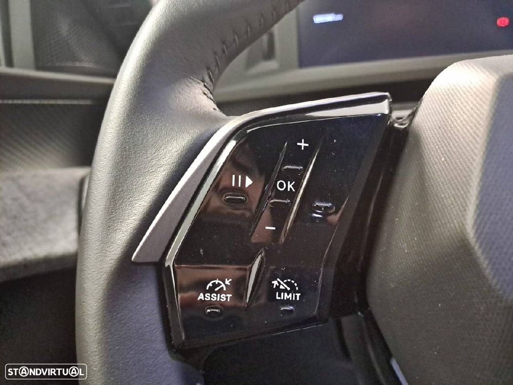 Peugeot 5008 1.2 Hybrid Allure e-DCS6 - 16