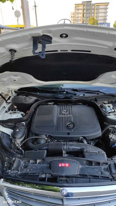 Mercedes-Benz E 200 CDI BlueEfficiency - 3