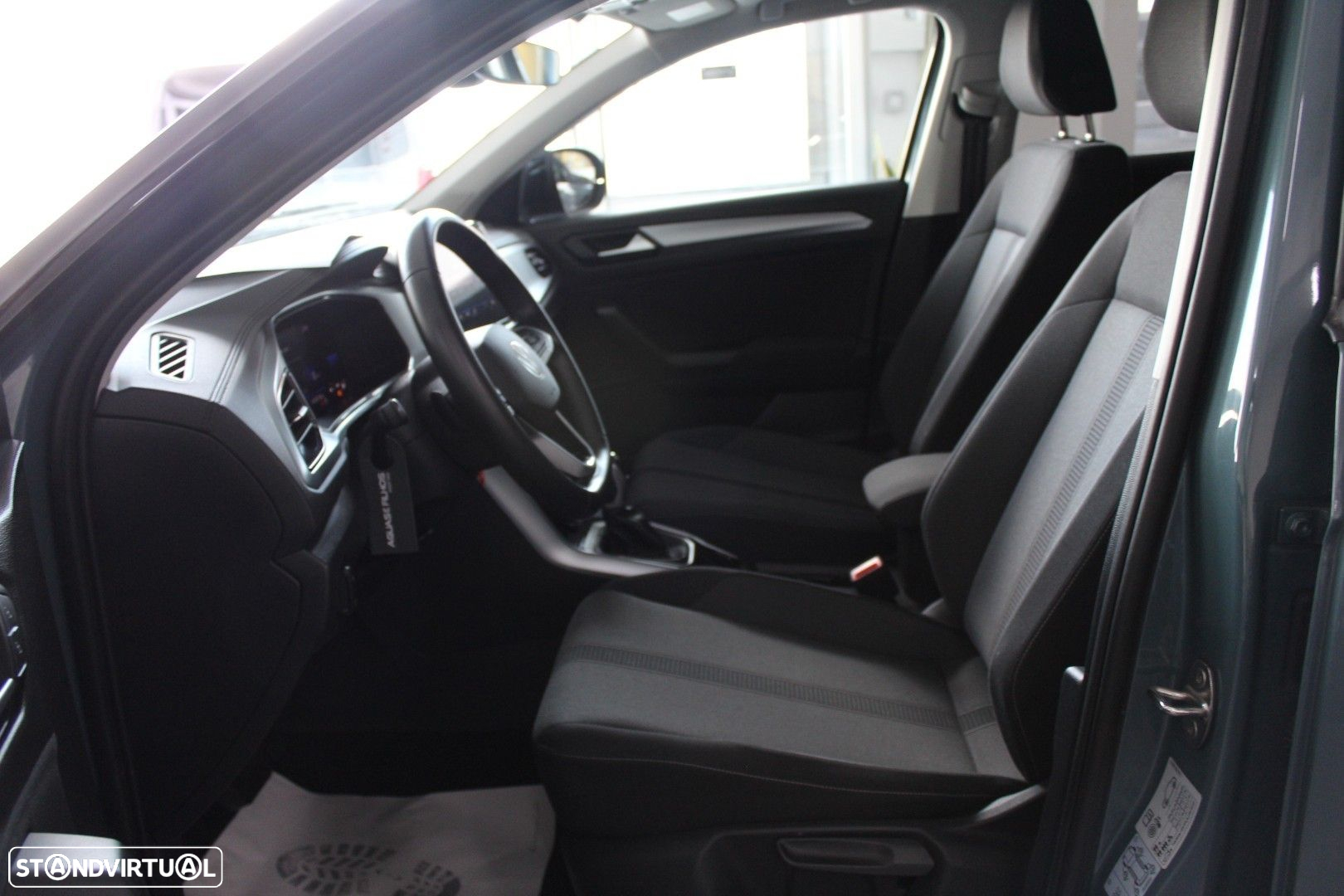 VW T-Roc 1.5 TSI Life DSG - 10