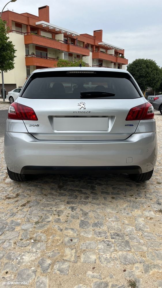 Peugeot 308 1.6 BlueHDi Active J17 - 28