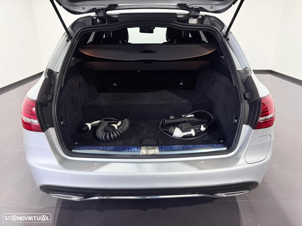 Mercedes-Benz C 300 de AMG Line - 53