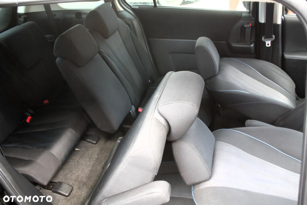 Mazda 5 1.6 CD Exclusive + - 7