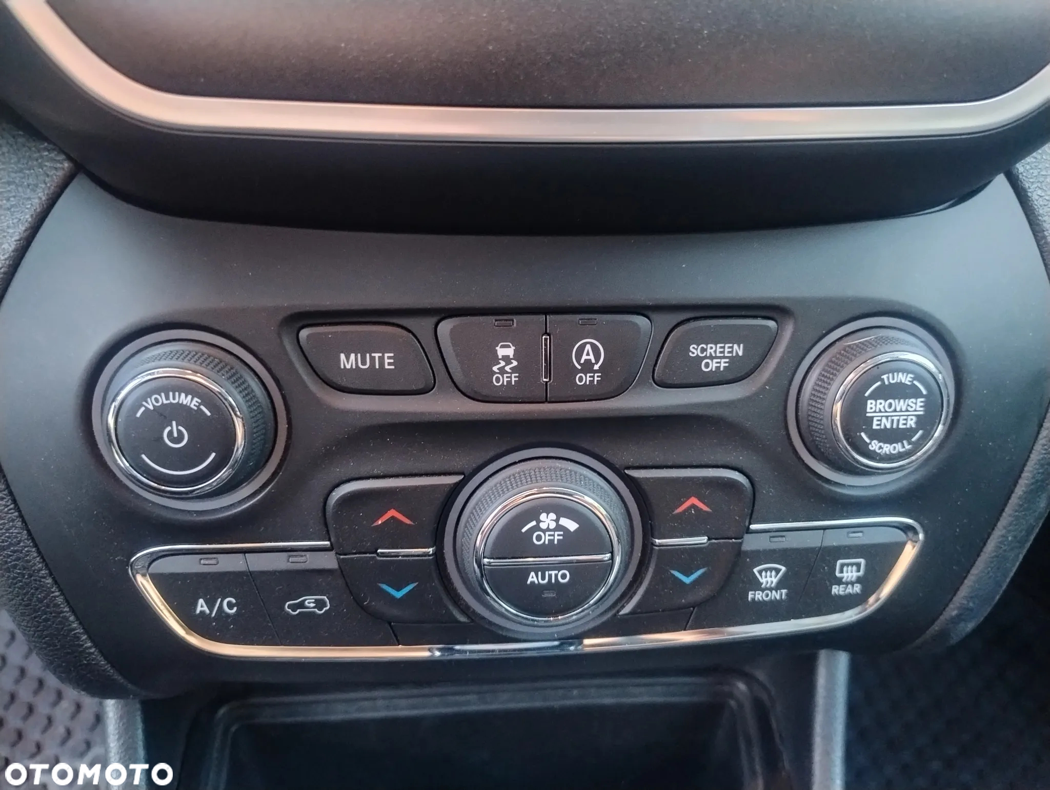 Jeep Cherokee 2.0 T Active Drive Lock Automatik Trailhawk - 12
