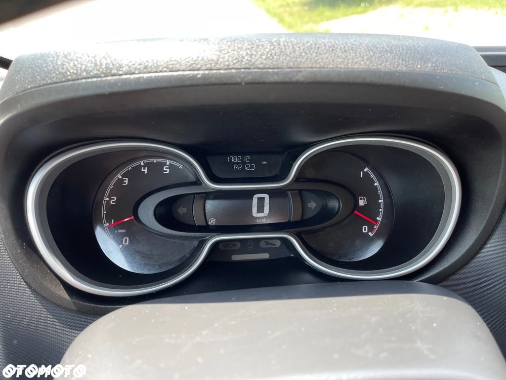 Renault Trafic - 18