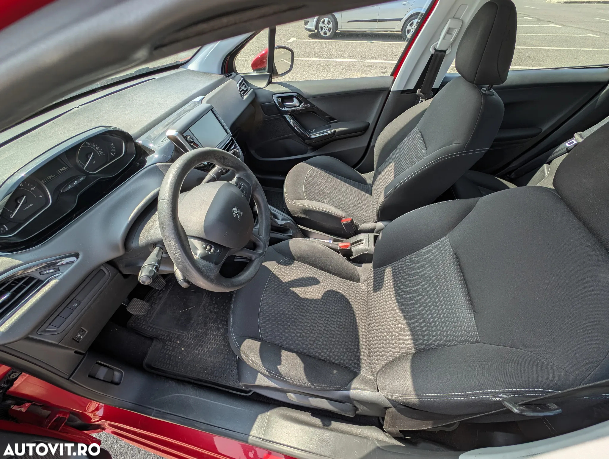 Peugeot 208 1.2 L PureTech Active - 3