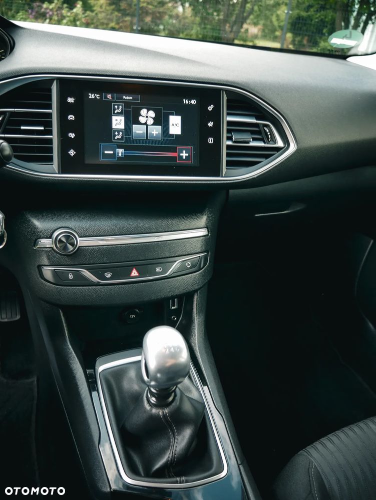 Peugeot 308 - 16