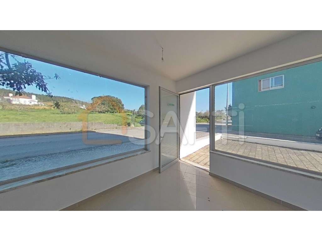 Loja para venda no centro de Alvaiazere - Grande imagem: 3/47