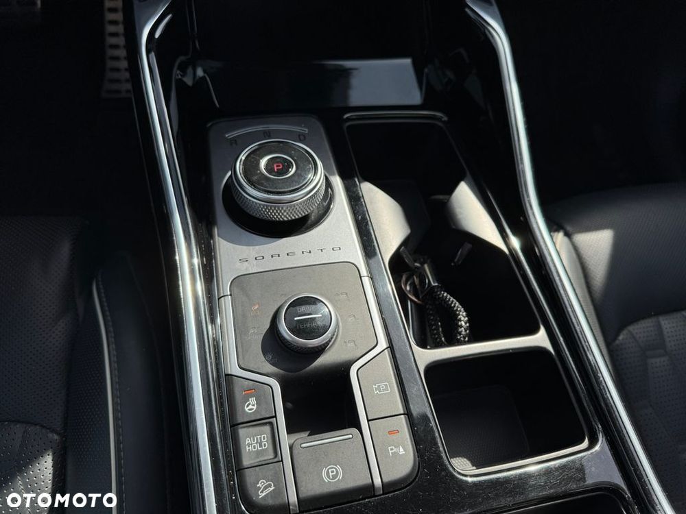 Kia Sorento - 16