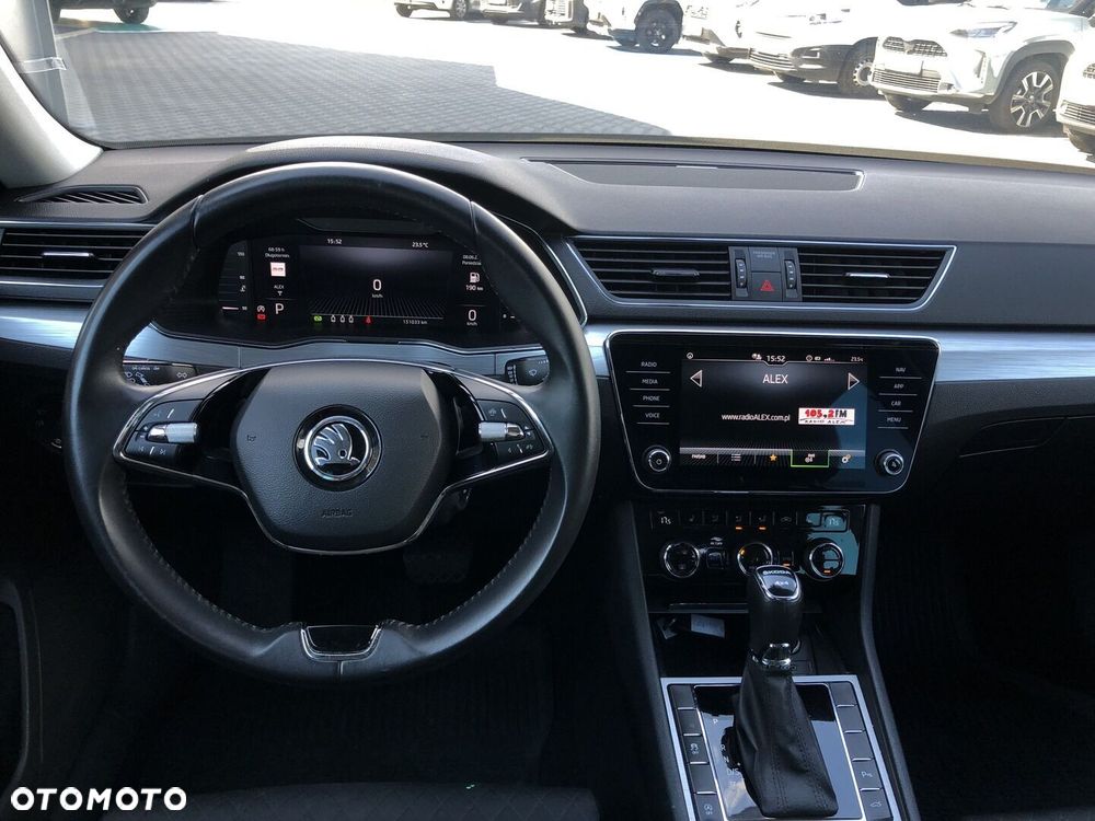 Skoda Superb 2.0 TDI SCR 4x4 Ambition DSG - 11