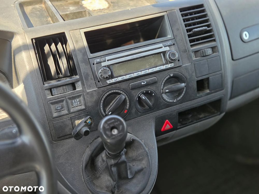 Volkswagen Transporter T5 - 11