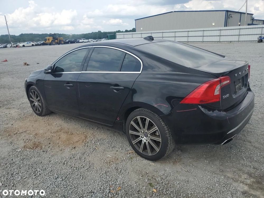 Volvo S60 - 4