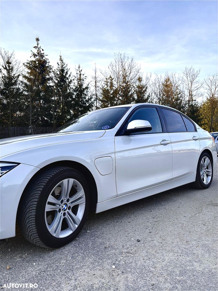 BMW Seria 3 330e iPerformance Luxury Line - 2