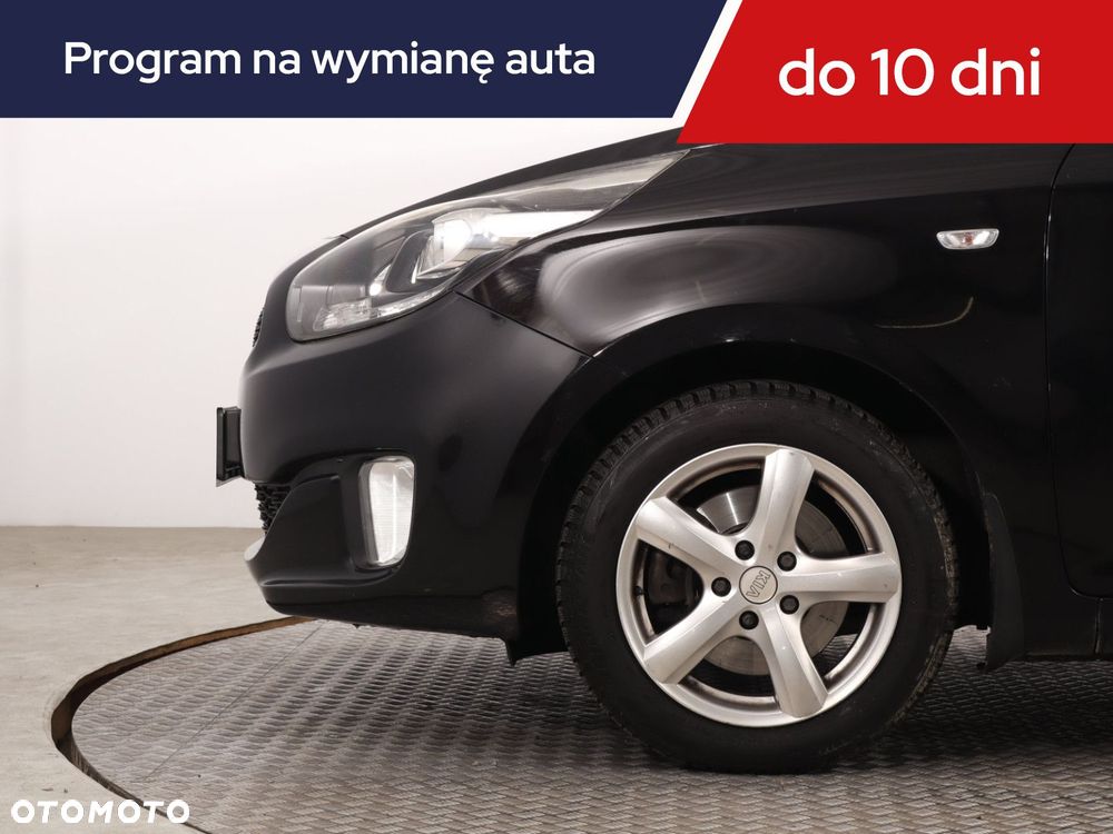 Kia Carens - 17