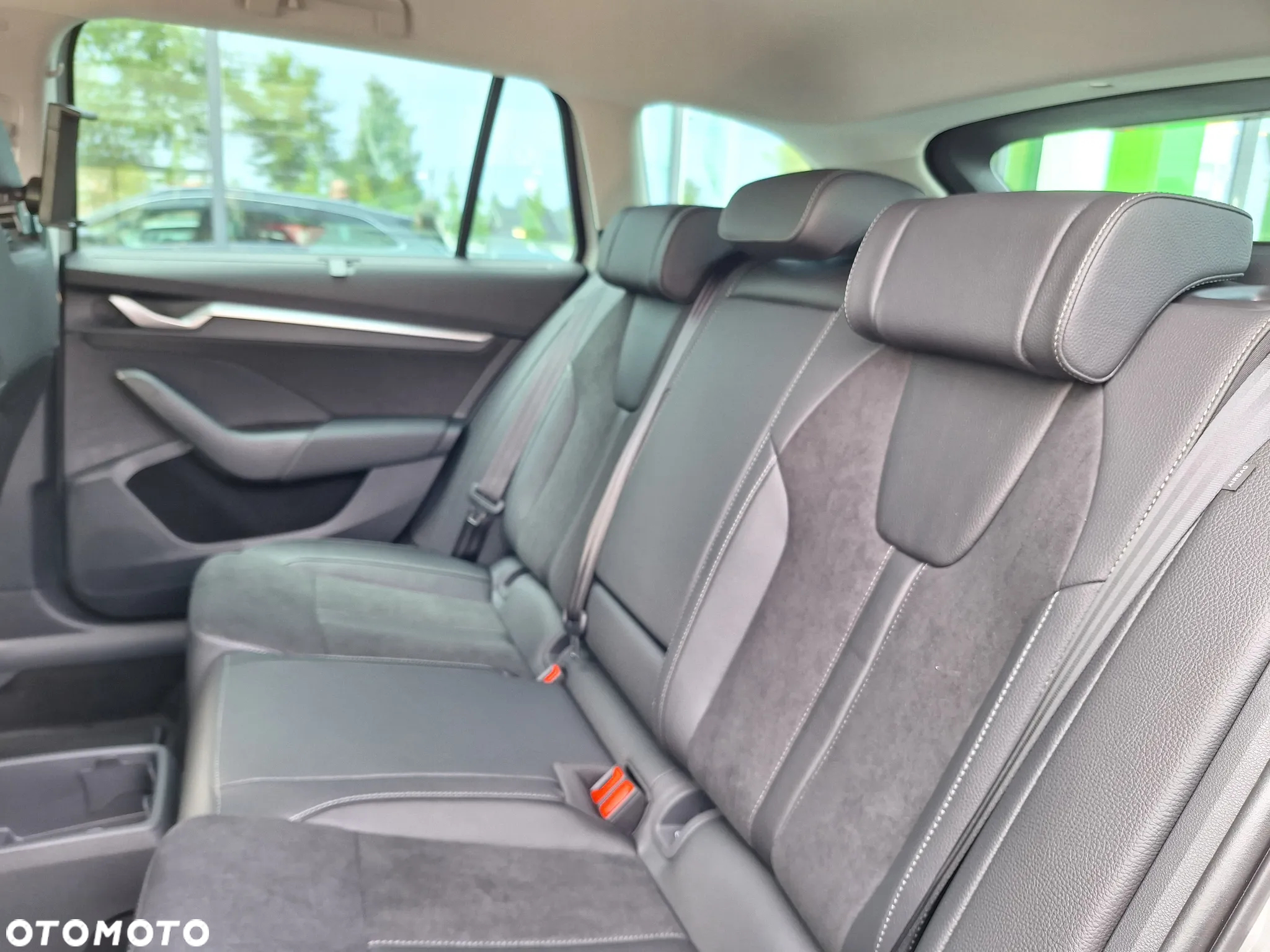 Skoda Octavia 2.0 TSI Selection 4x4 DSG - 12