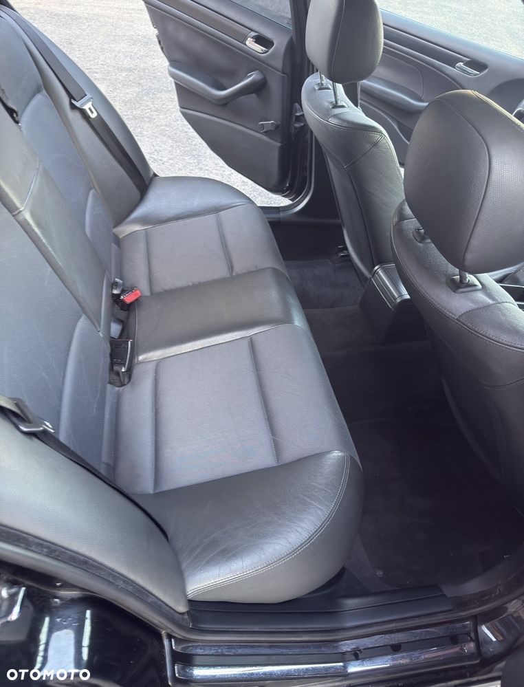 BMW Seria 3 320d - 15