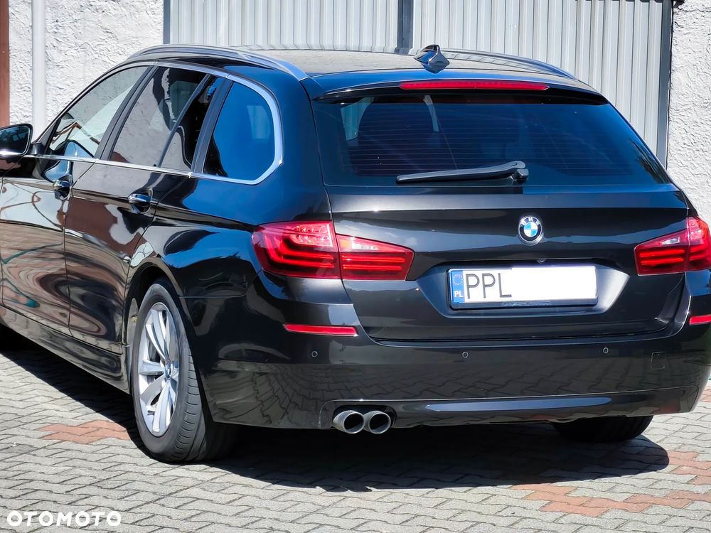 BMW Seria 5 520d xDrive - 11