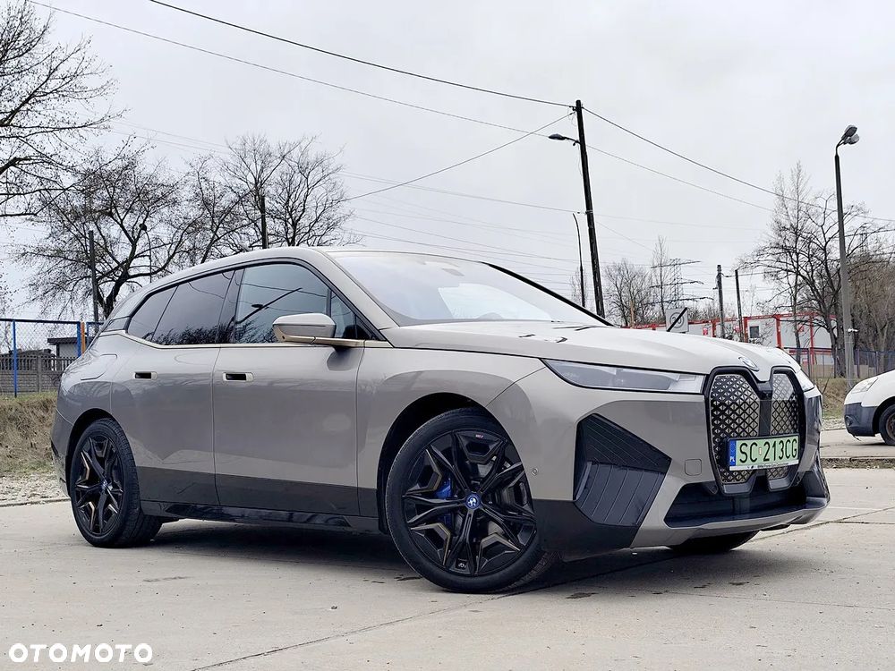 BMW iX xDrive40 76.6kWh Signature - 4