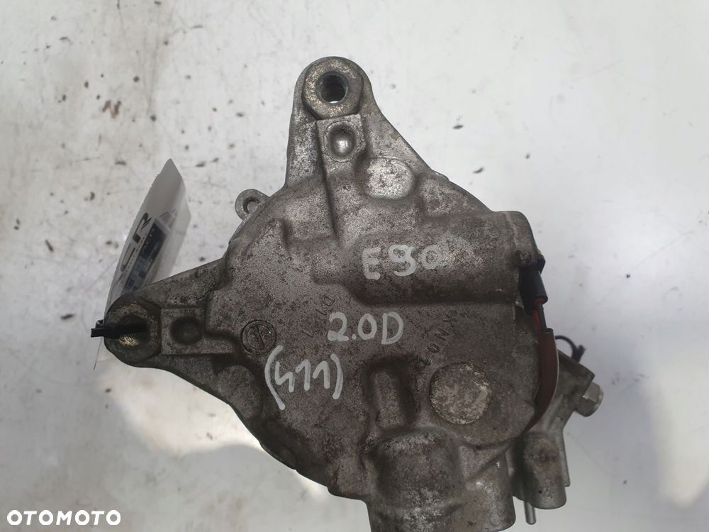 SPRĘŻARKA KLIMATYZACJI BMW E90 E91 2.0 D _ pompa 9223694 - 6