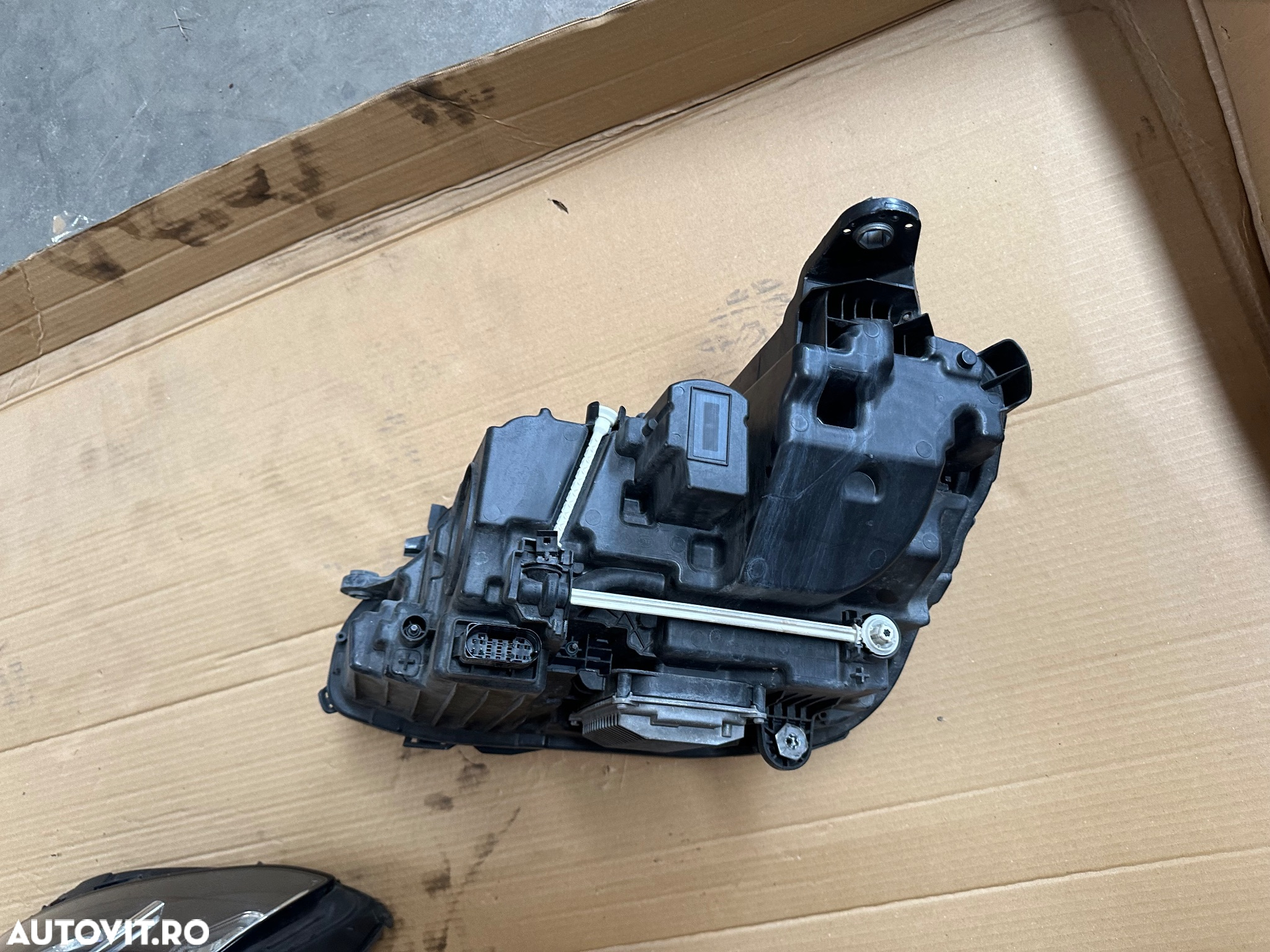 Far complet stanga si dreapta MERCEDES E-class W213 an 2016-2020 fara defecte cod A2139068903KZ, A2139069003KZ - 6