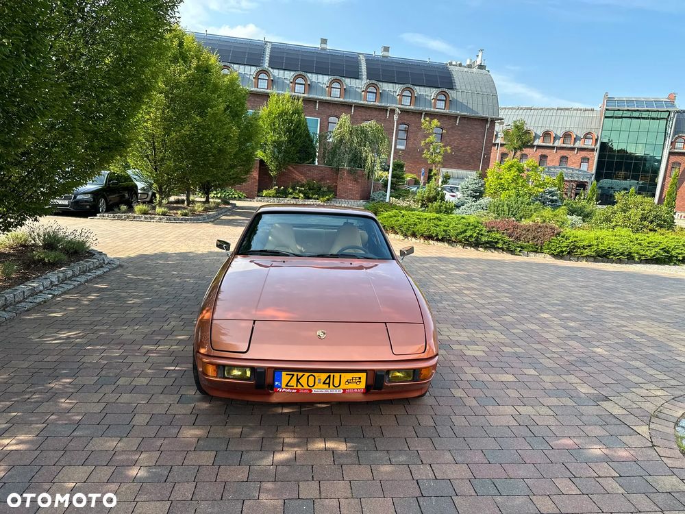 Porsche 924 - 4