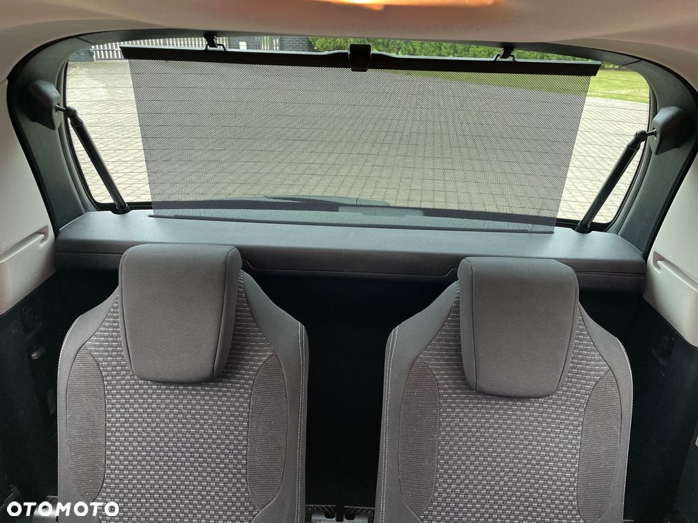 Citroën C4 Grand Picasso - 26