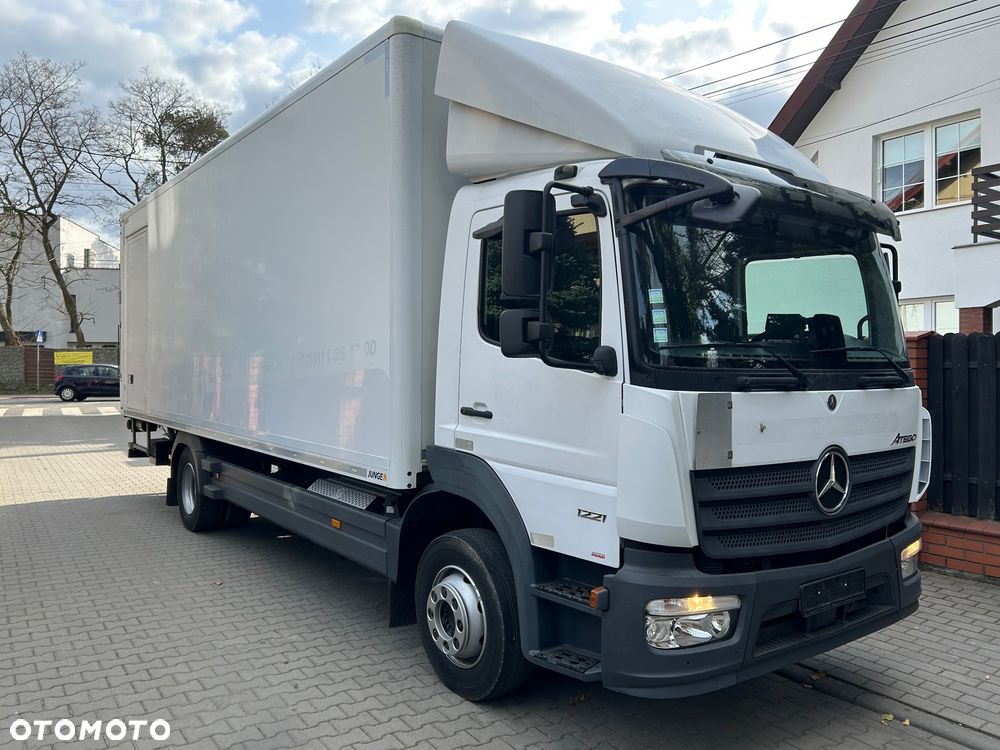 Mercedes-Benz ATEGO 1221 18 paletowy dł.7,25 szer.2,49 wys.2,40 - 3