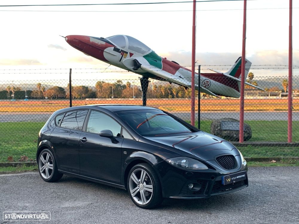 SEAT Leon 2.0 TDI FR DPF - 8