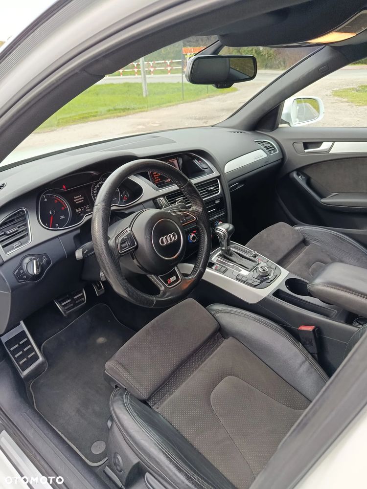 Audi A4 Limousine - 18