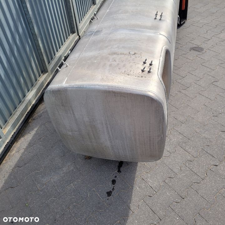 ZBIORNIK PALIWA DAF XF 106 845L 1944801 230X63X68 - 5