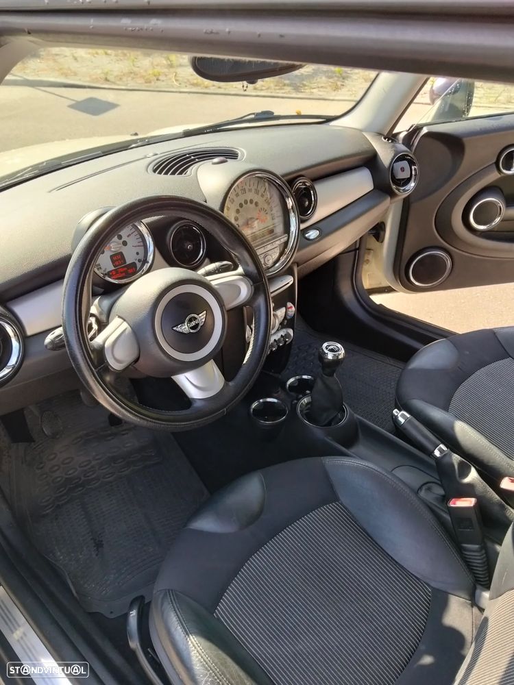 MINI 3 Portas Cooper D - 5