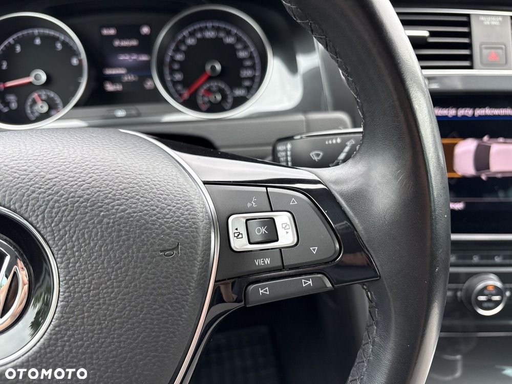Volkswagen Golf 1.5 TSI BMT Comfortline - 16