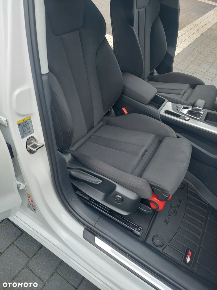 Audi A4 Avant 40 TDI mHEV Advanced S tronic - 12