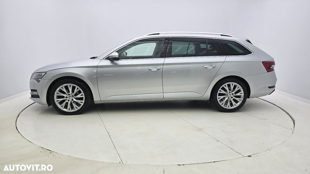 Skoda Superb Combi 2.0 TDI DSG Style - 9