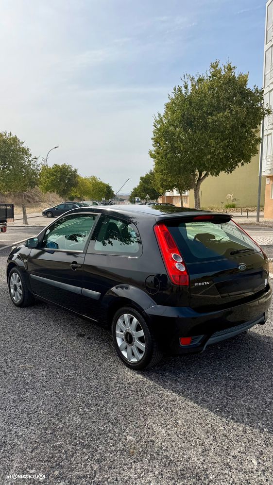 Ford Fiesta 1.25 Trend - 6
