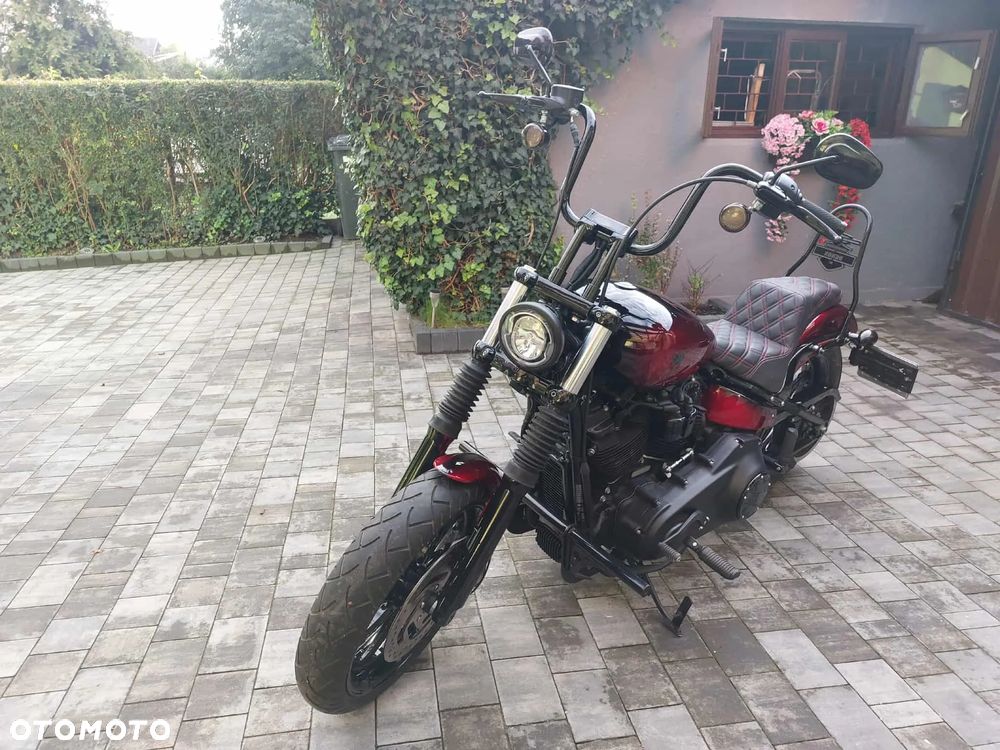 Harley-Davidson Softail Street Bob - 15