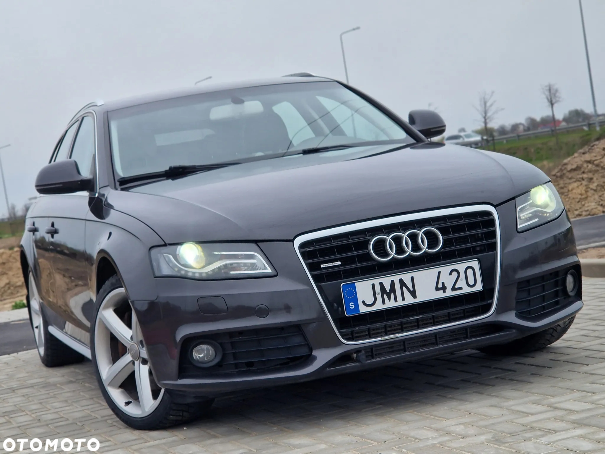 Audi A4 - 4