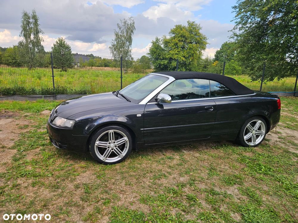 Audi A4 Cabrio 2.4 - 1